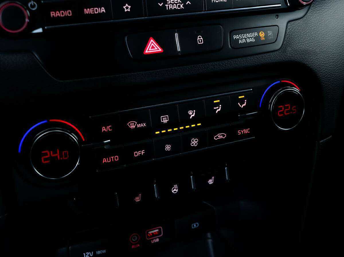 Купить Kia Ceed с пробегом. Фото: #12