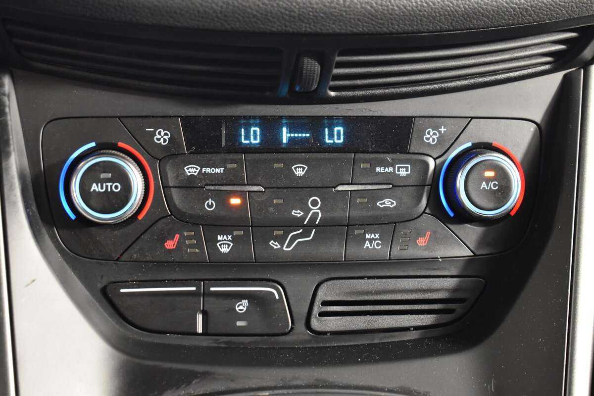 Купить Ford Kuga с пробегом. Фото: #21