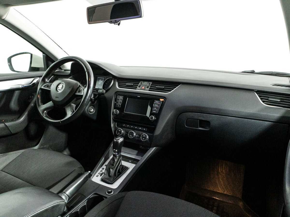 Купить Skoda Octavia с пробегом. Фото: #6