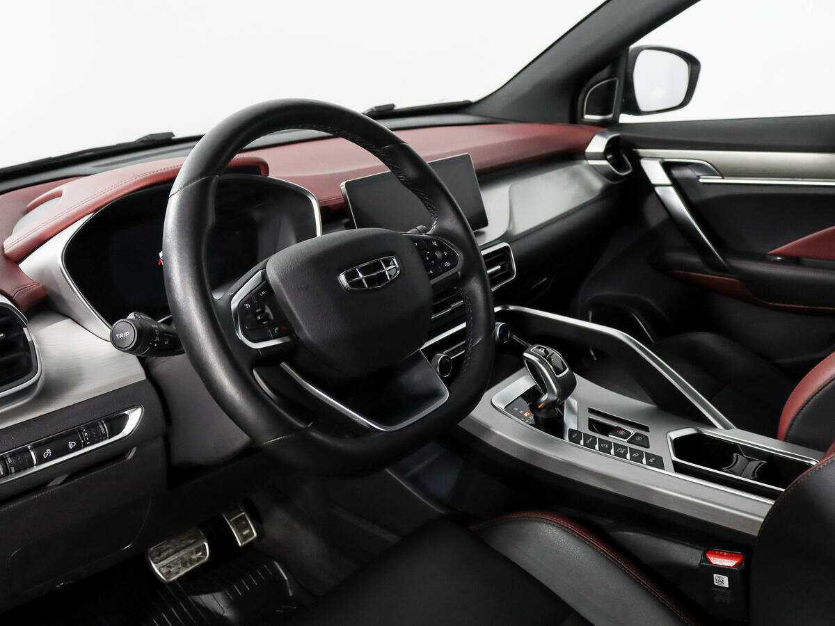 Купить Geely Coolray с пробегом. Фото: #8