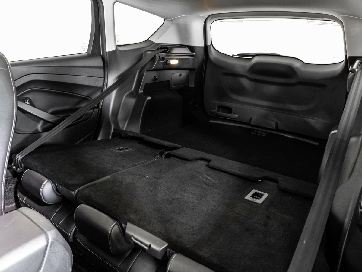 Купить Ford Kuga с пробегом. Фото: #18