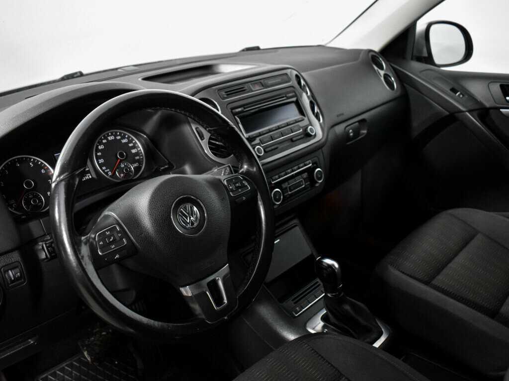 Купить Volkswagen Tiguan с пробегом. Фото: #8