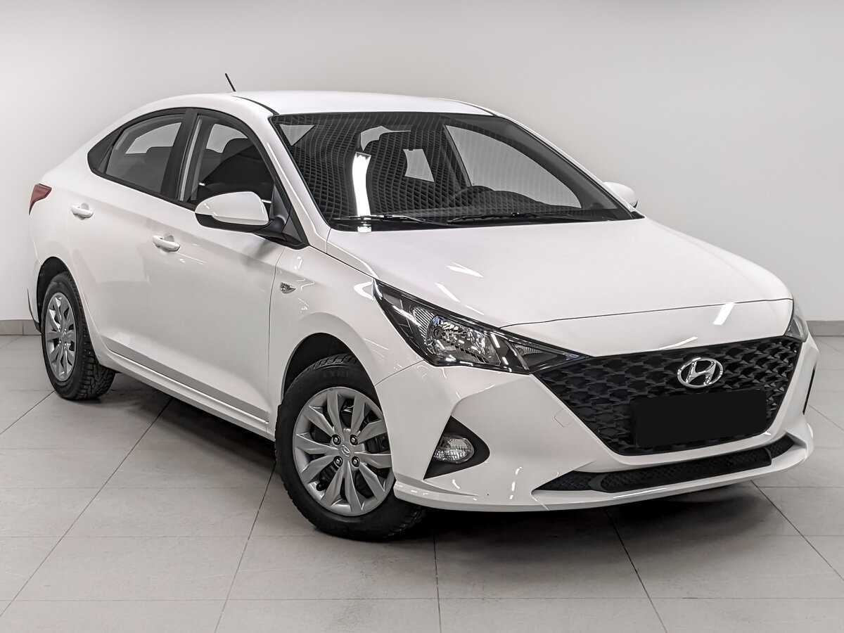 Купить Hyundai Solaris с пробегом. Фото: #2