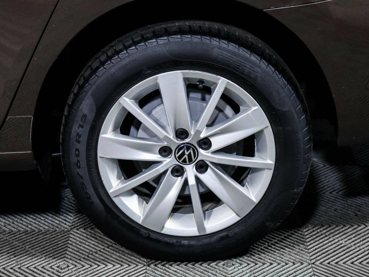 Купить Volkswagen Polo с пробегом. Фото: #11