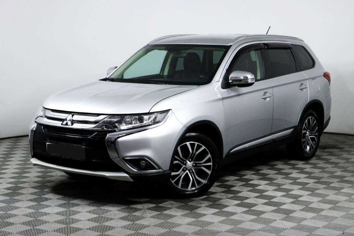 Купить Mitsubishi Outlander с пробегом. Посмотреть фото