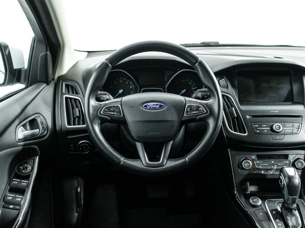 Купить Ford Focus с пробегом. Фото: #18