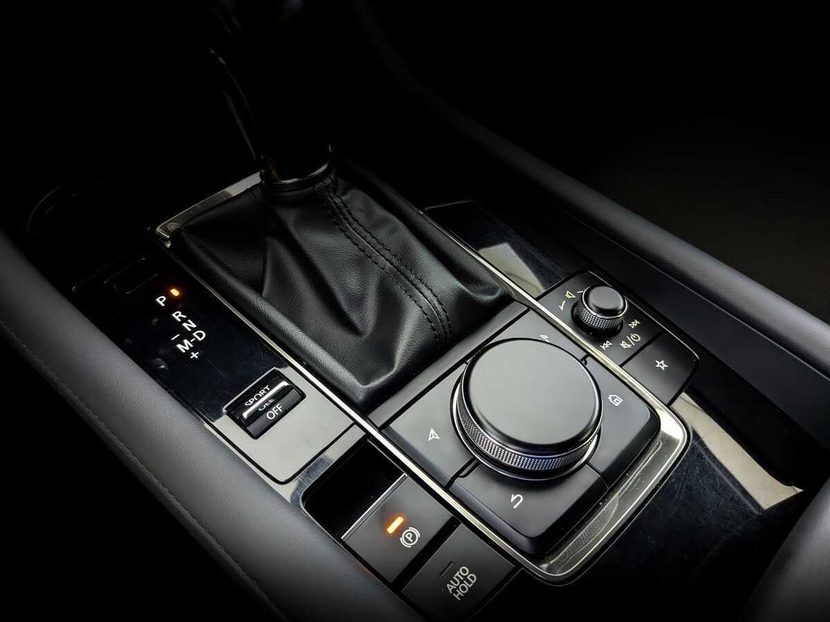 Купить Mazda 3 с пробегом. Фото: #20