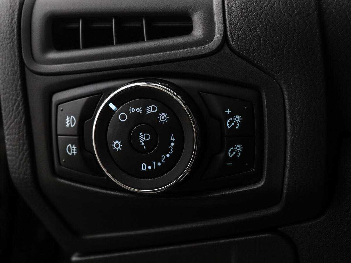 Купить Ford Focus с пробегом. Фото: #9