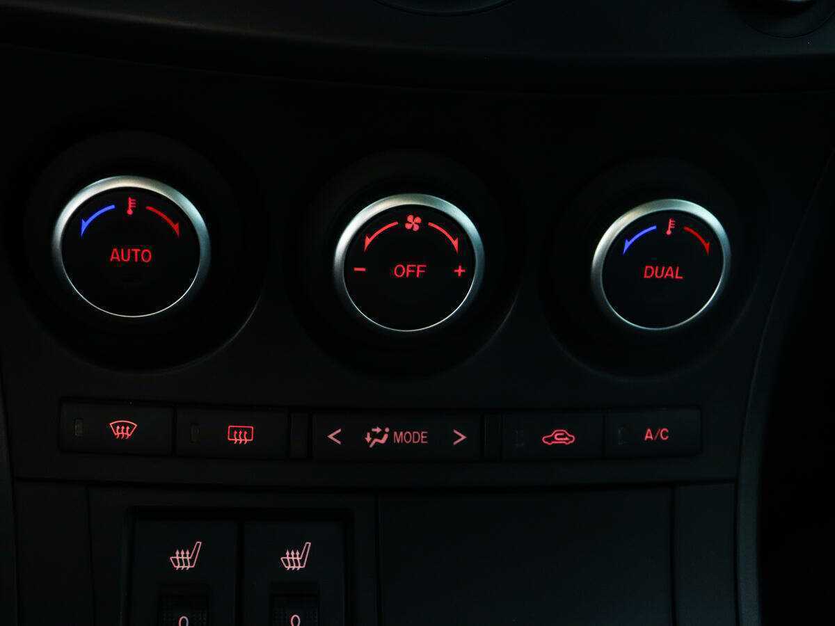 Купить Mazda 3 с пробегом. Фото: #14