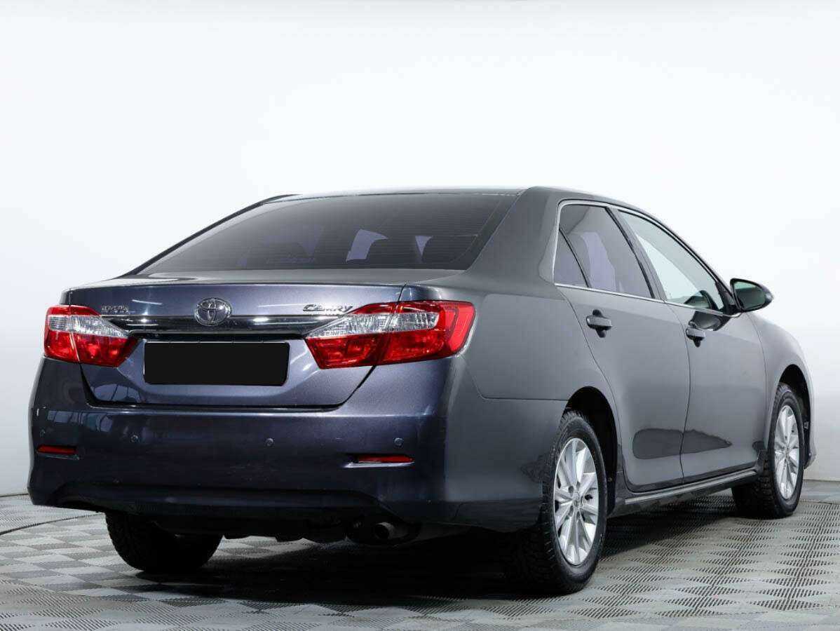 Купить Toyota Camry с пробегом. Фото: #3