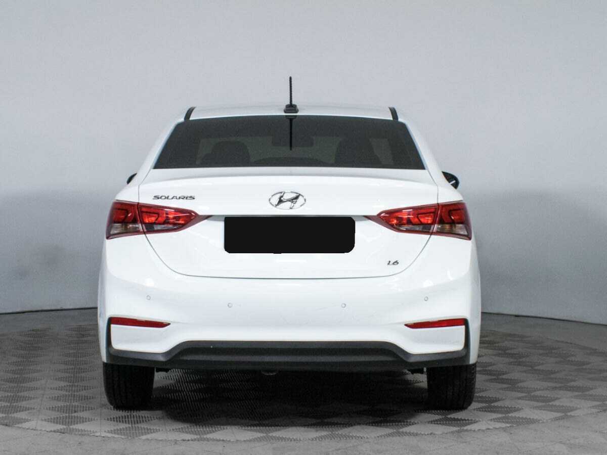 Купить Hyundai Solaris с пробегом. Фото: #5