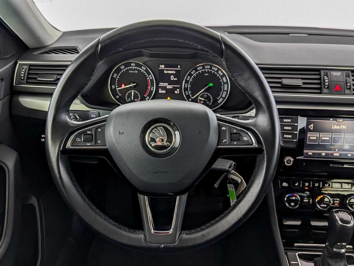Купить Skoda Superb с пробегом. Фото: #18