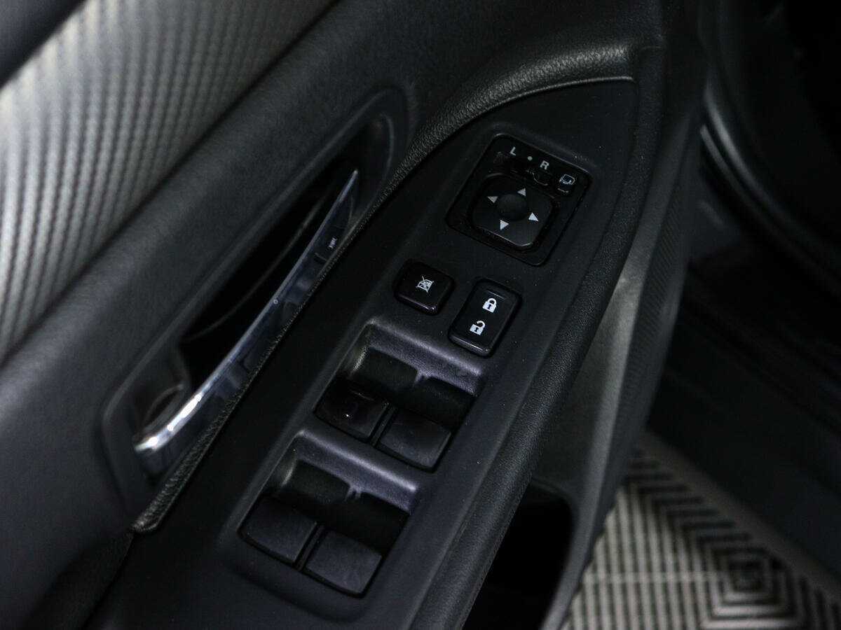 Купить Mitsubishi Outlander с пробегом. Фото: #12