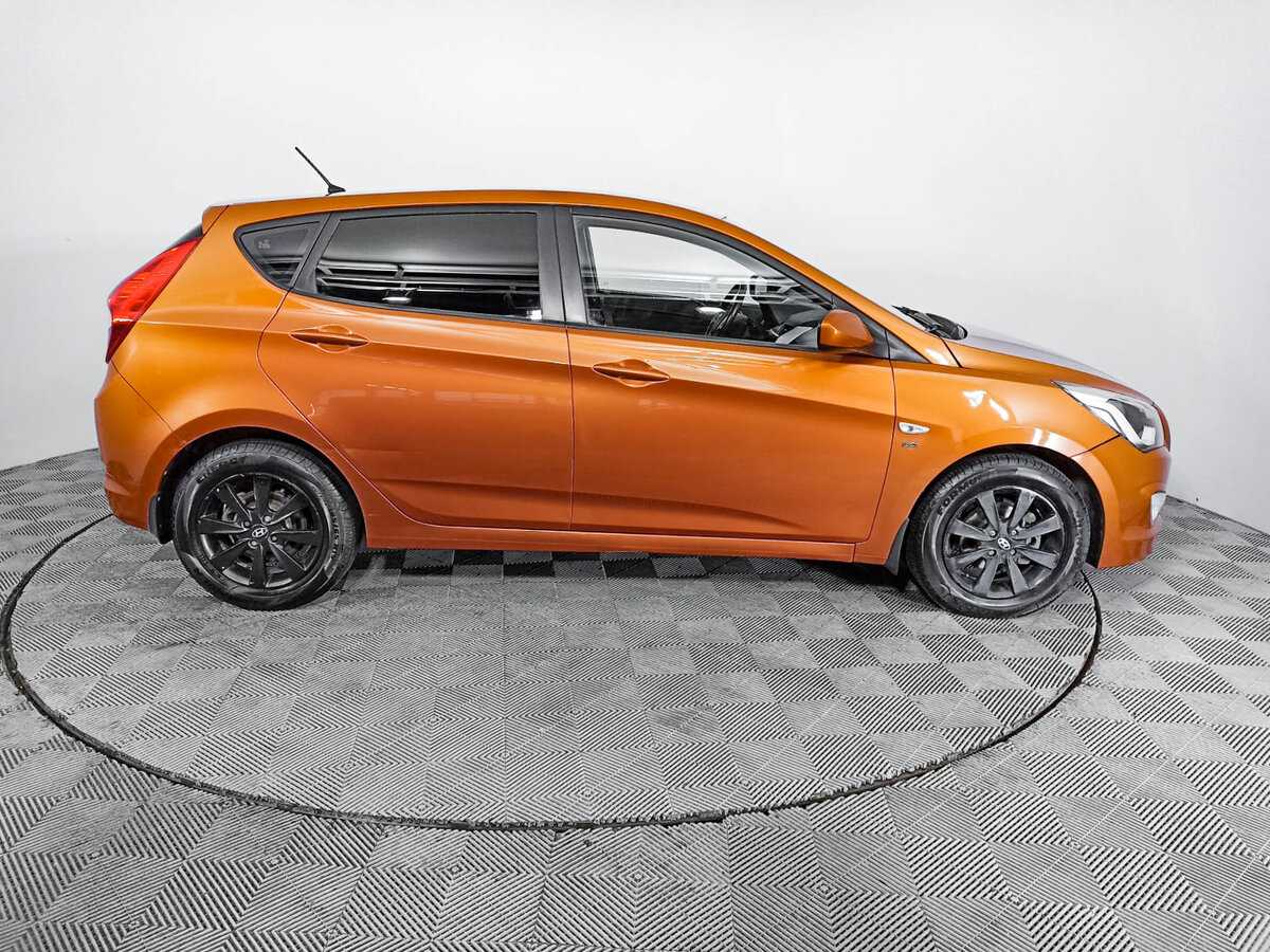 Купить Hyundai Solaris с пробегом. Фото: #3