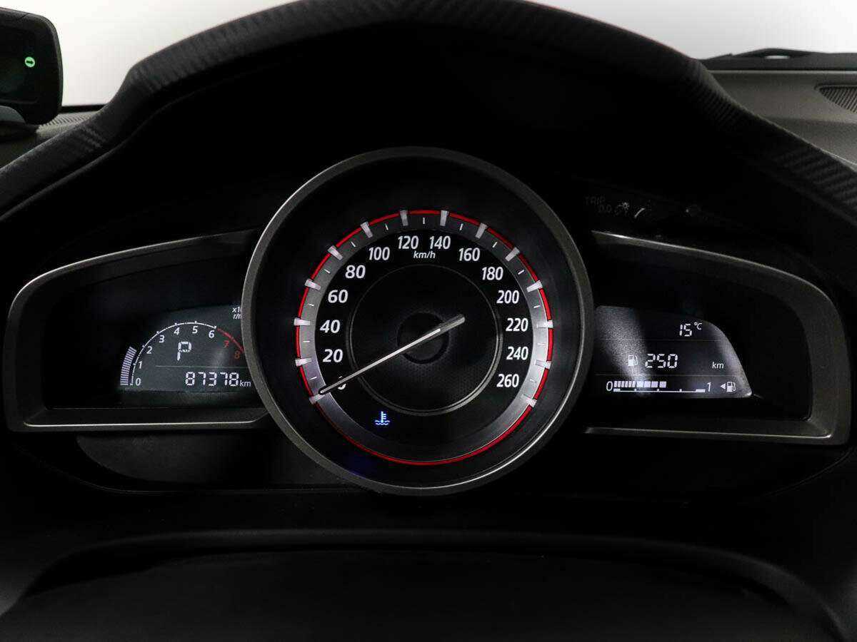 Купить Mazda 3 с пробегом. Фото: #8