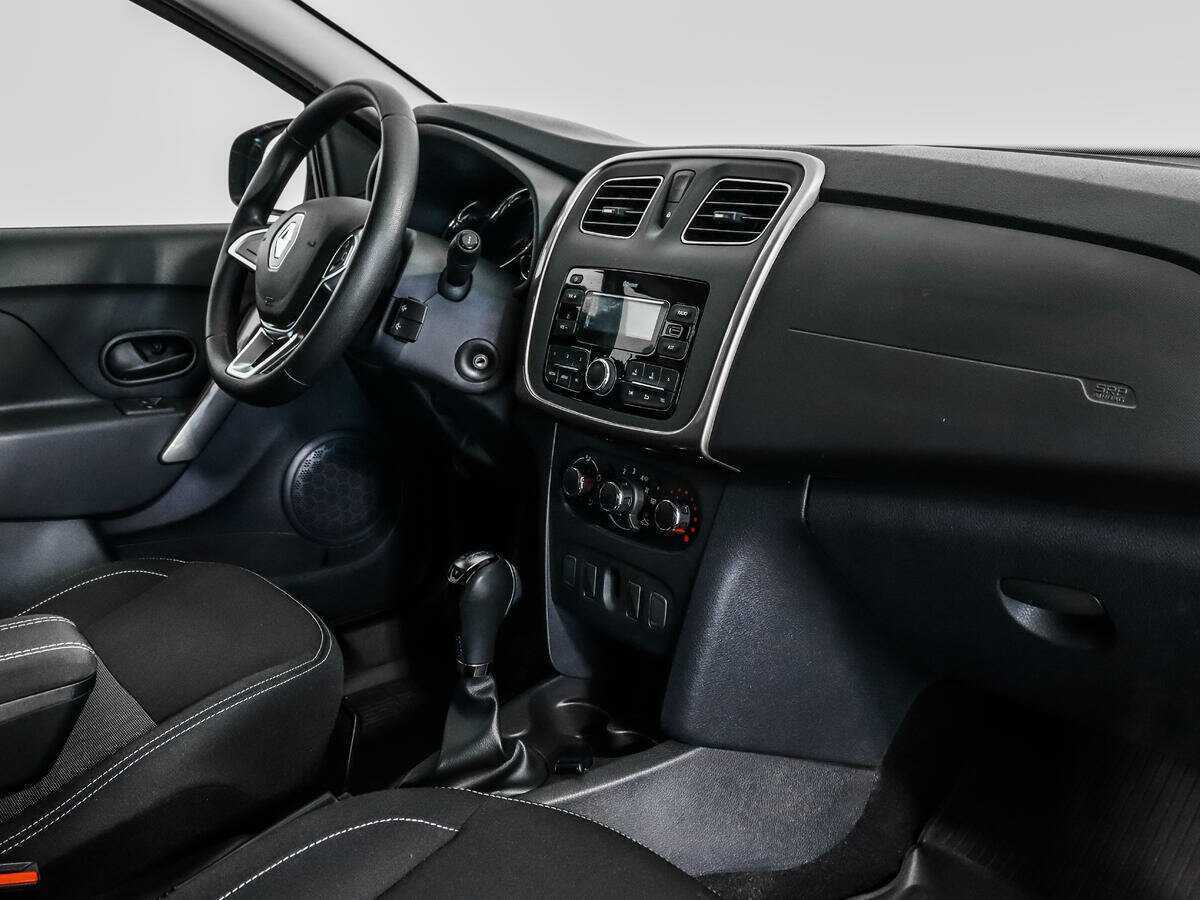 Купить Renault Logan с пробегом. Фото: #10