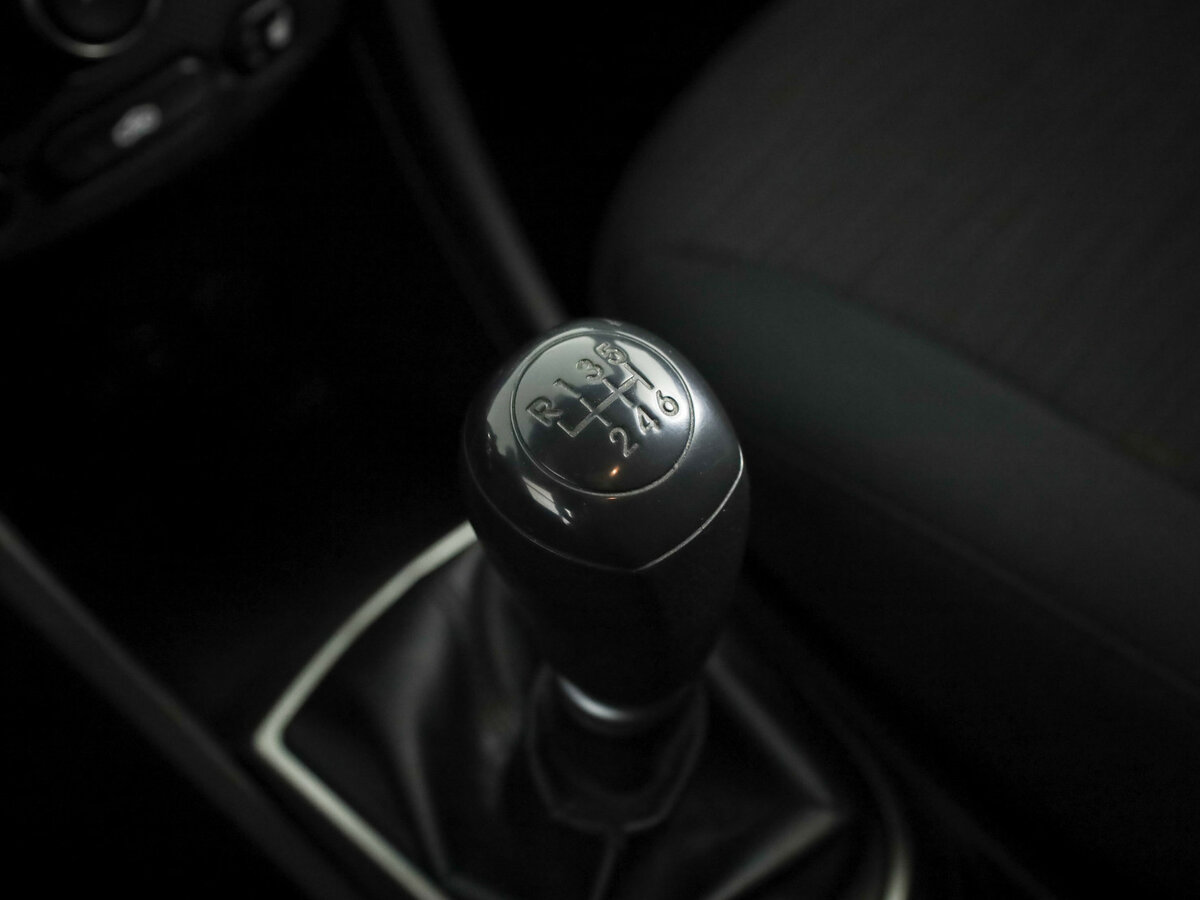 Купить Hyundai Solaris с пробегом. Фото: #9