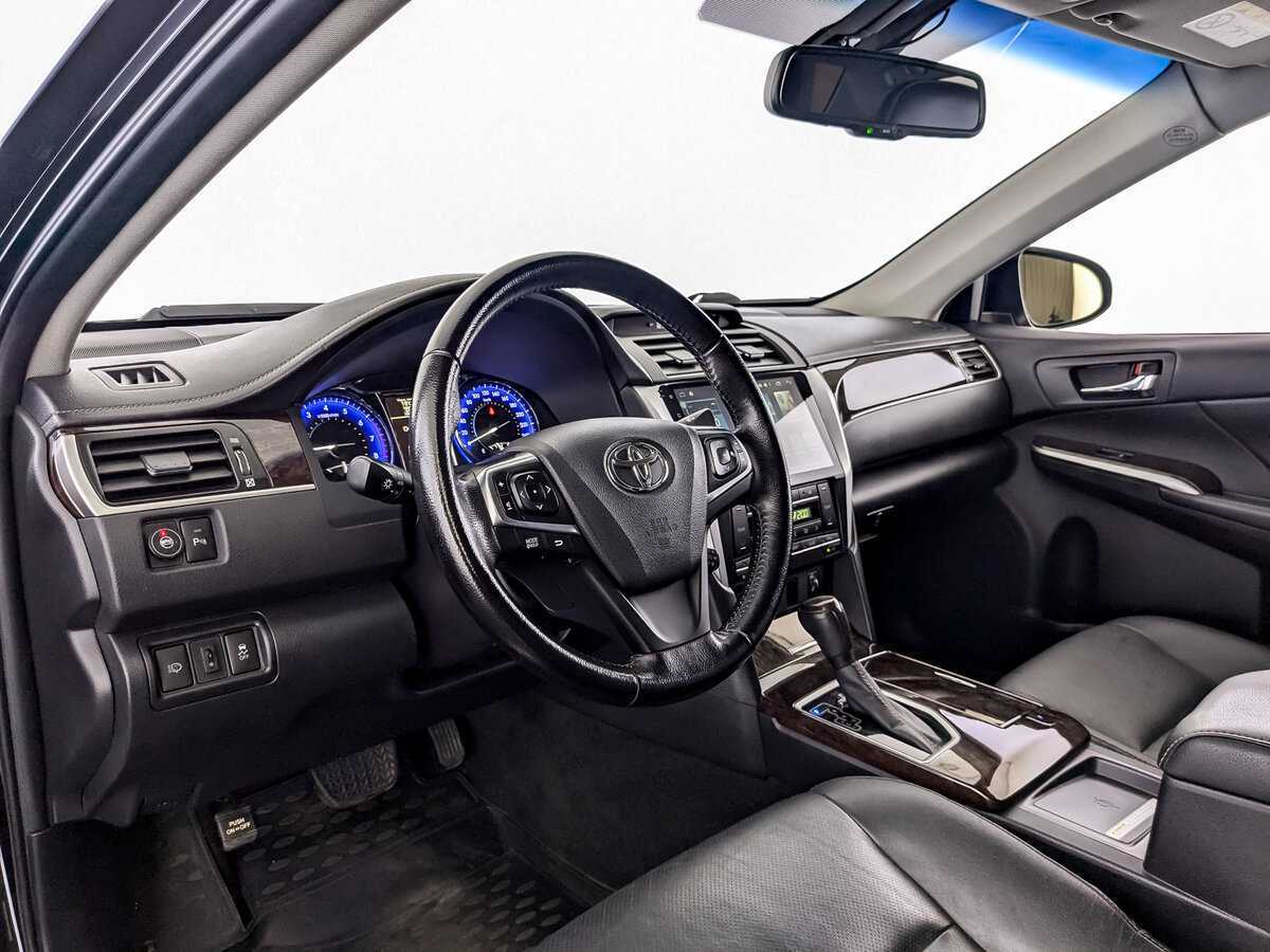 Купить Toyota Camry с пробегом. Фото: #13