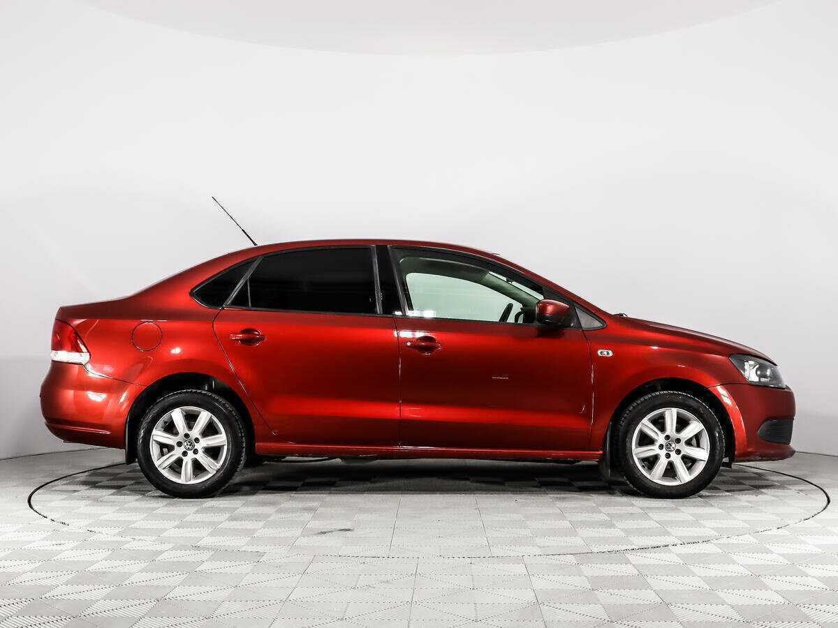 Купить Volkswagen Polo с пробегом. Фото: #3