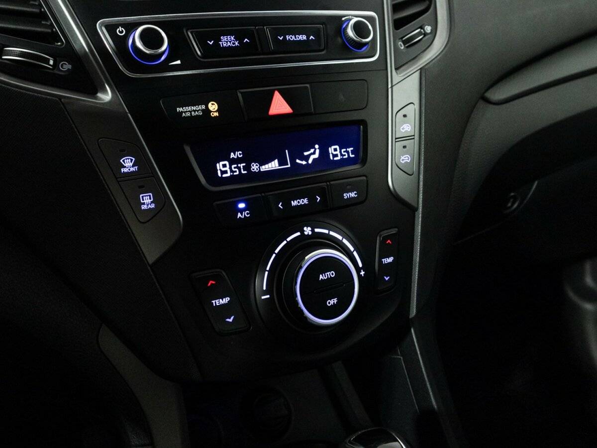 Купить Hyundai Santa Fe с пробегом. Фото: #14
