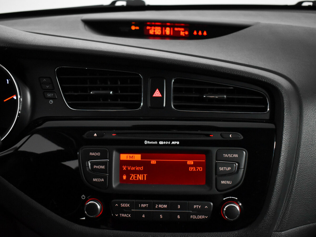 Купить Kia Ceed с пробегом. Фото: #14