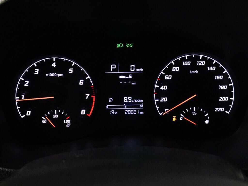 Купить Hyundai Solaris с пробегом. Фото: #11