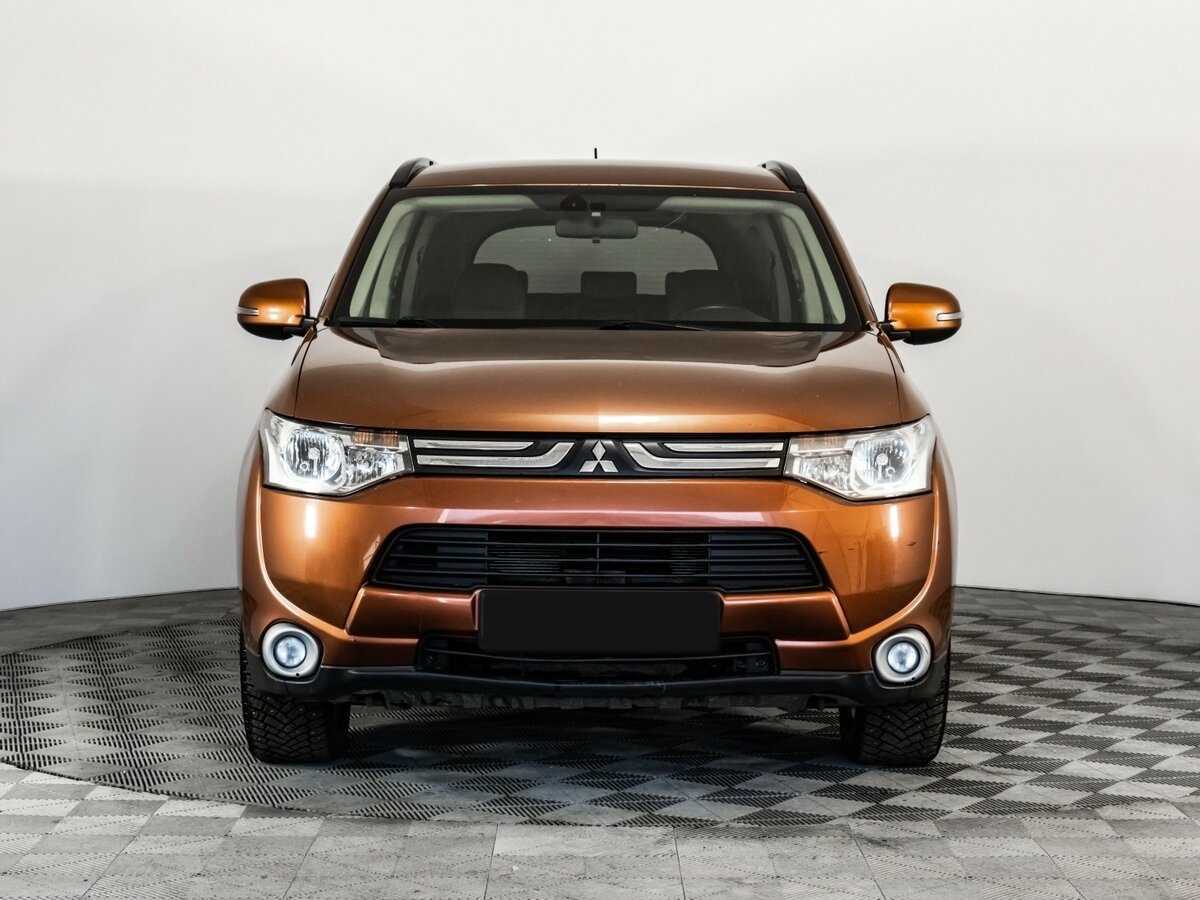 Купить Mitsubishi Outlander с пробегом. Фото: #1