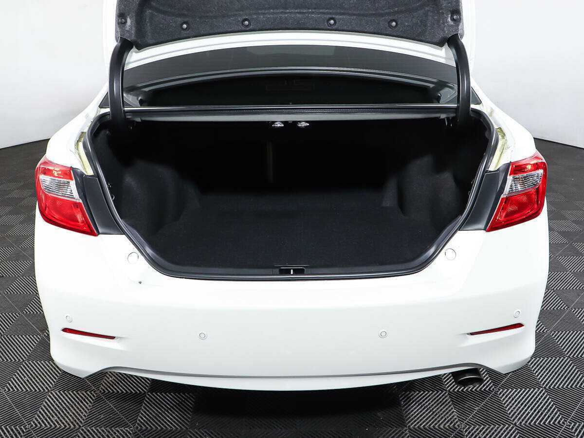 Купить Toyota Camry с пробегом. Фото: #9