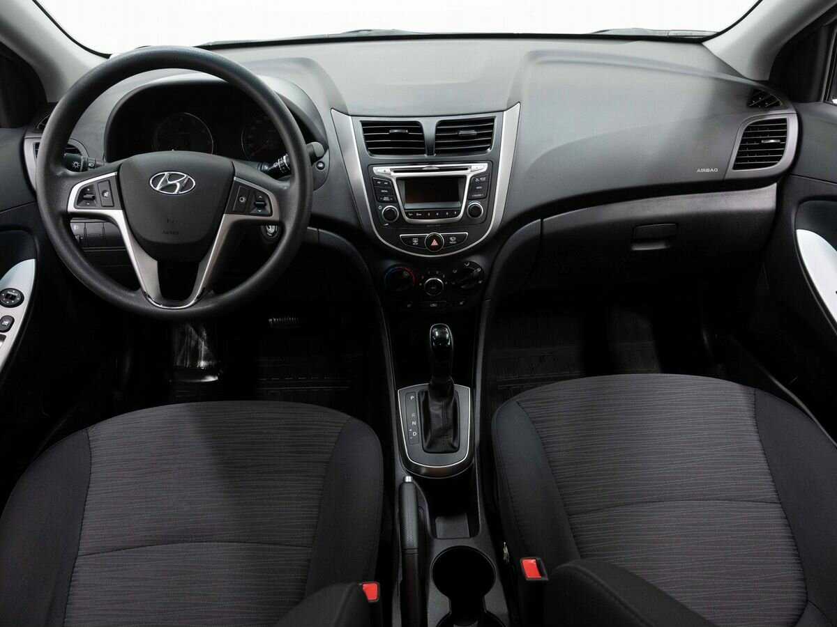 Купить Hyundai Solaris с пробегом. Фото: #13