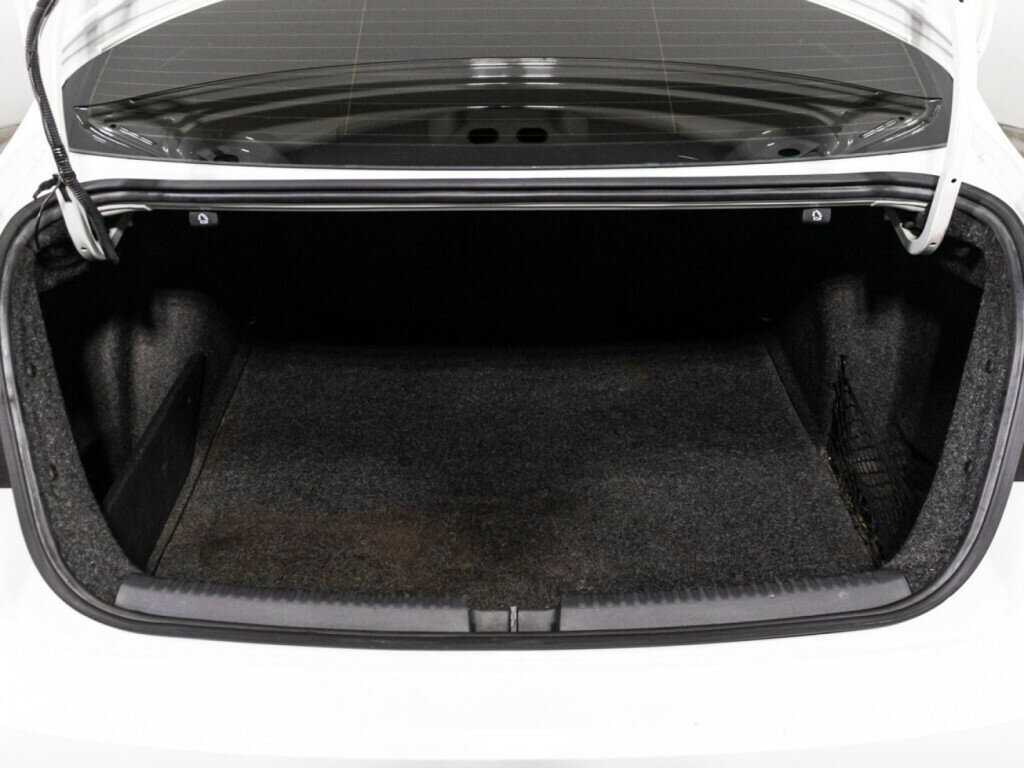 Купить Volkswagen Jetta с пробегом. Фото: #14