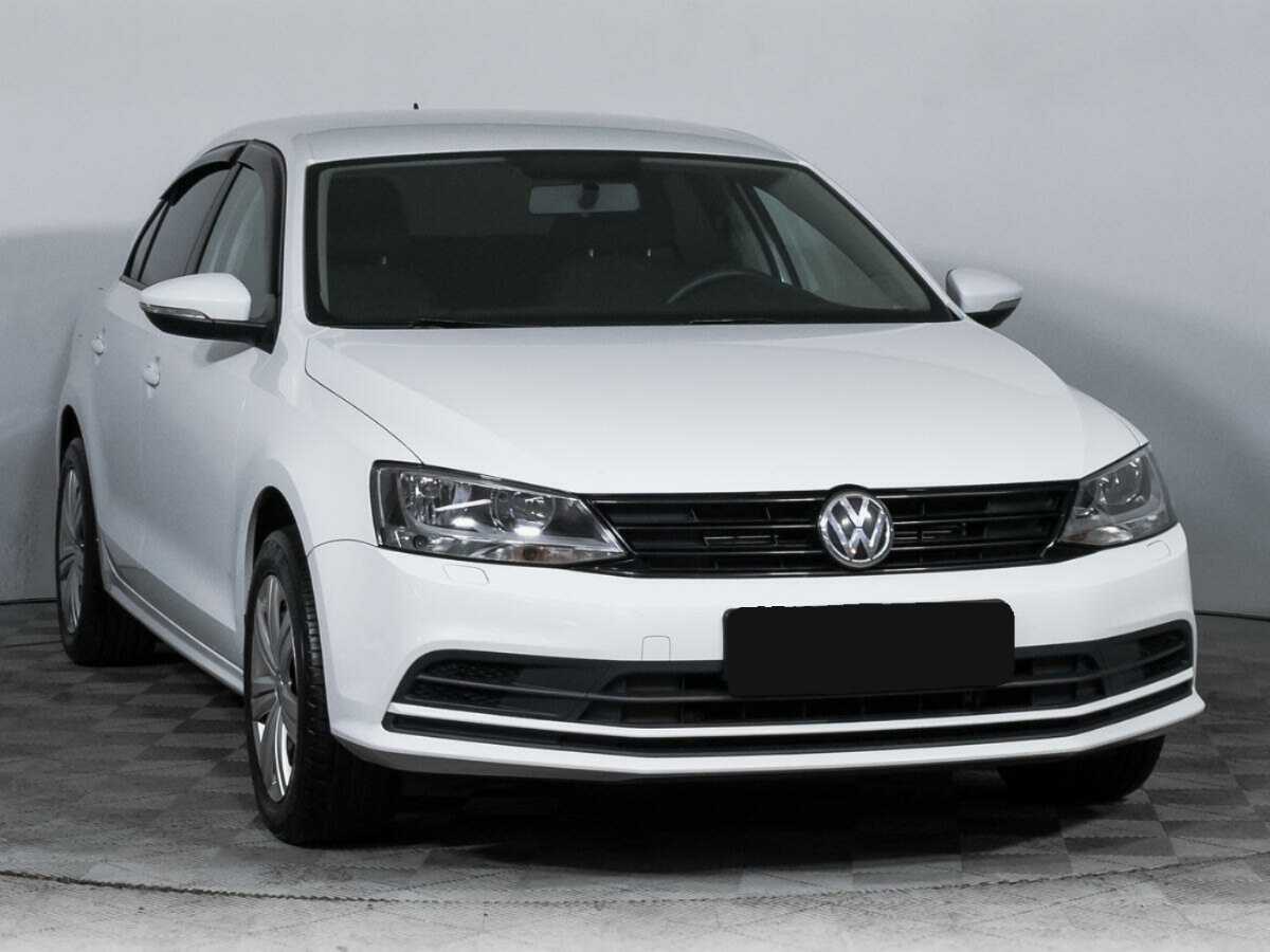 Купить Volkswagen Jetta с пробегом. Фото: #2