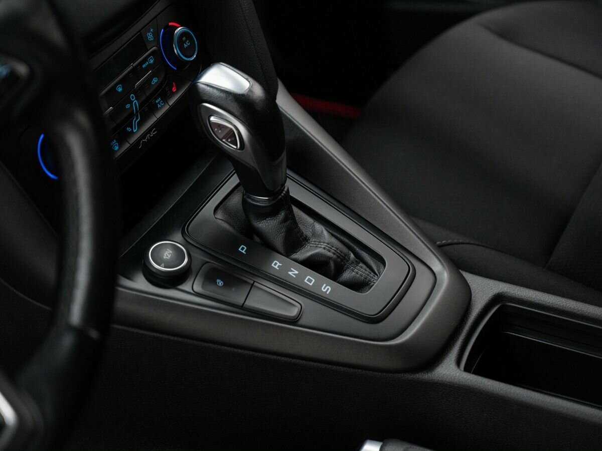 Купить Ford Focus с пробегом. Фото: #16