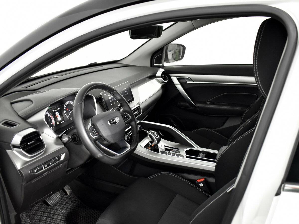 Купить Geely Coolray с пробегом. Фото: #8