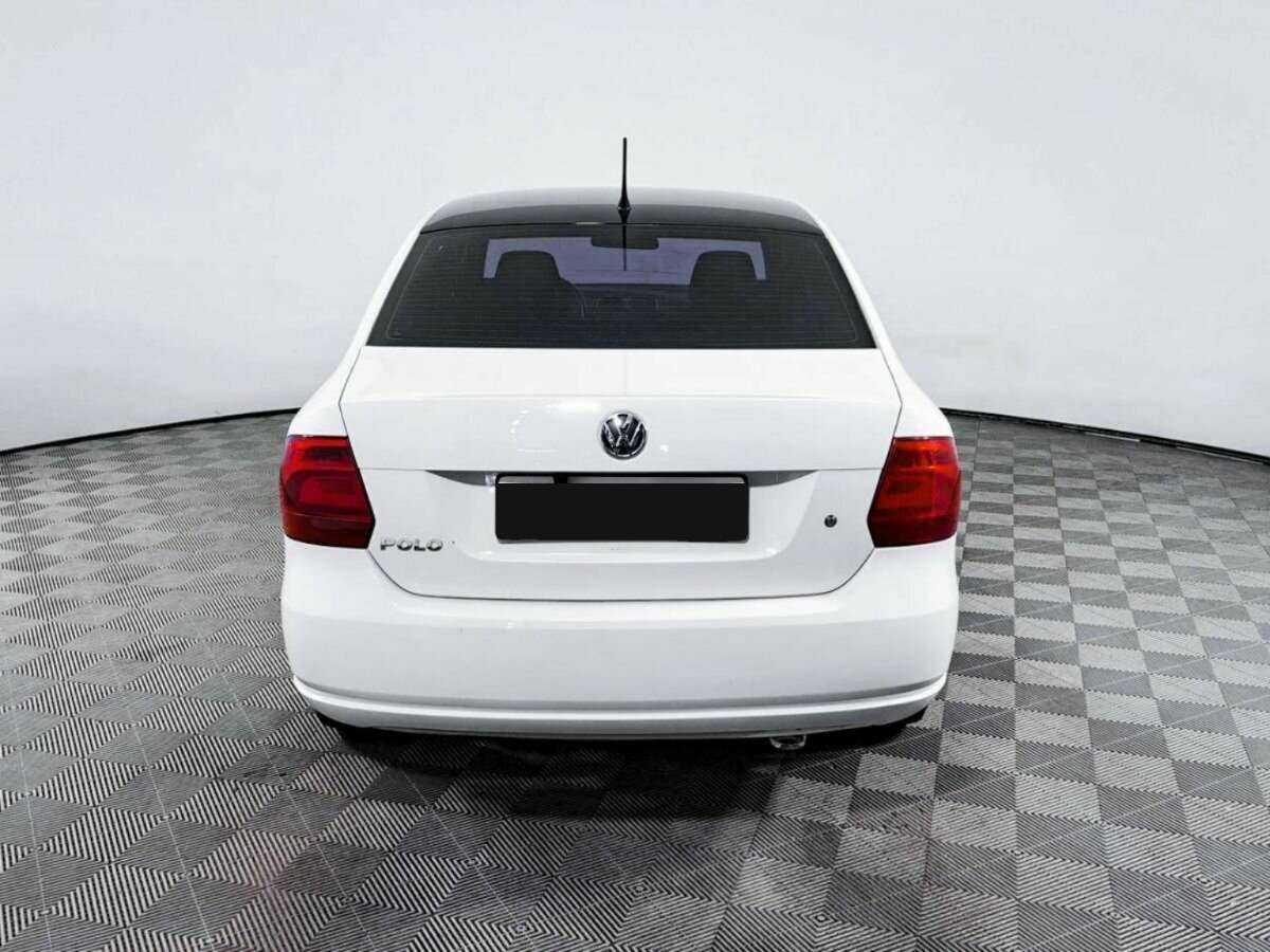 Купить Volkswagen Polo с пробегом. Фото: #4