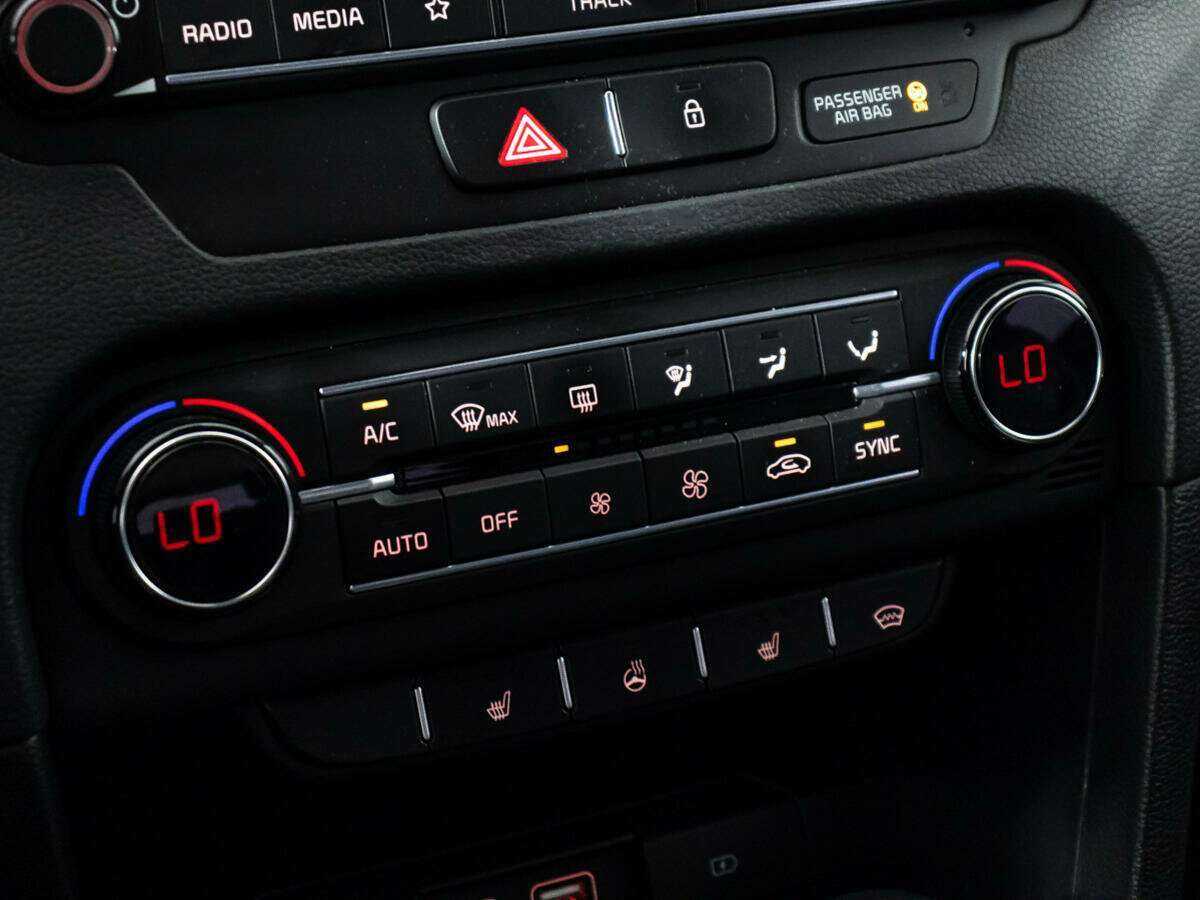 Купить Kia Ceed с пробегом. Фото: #17