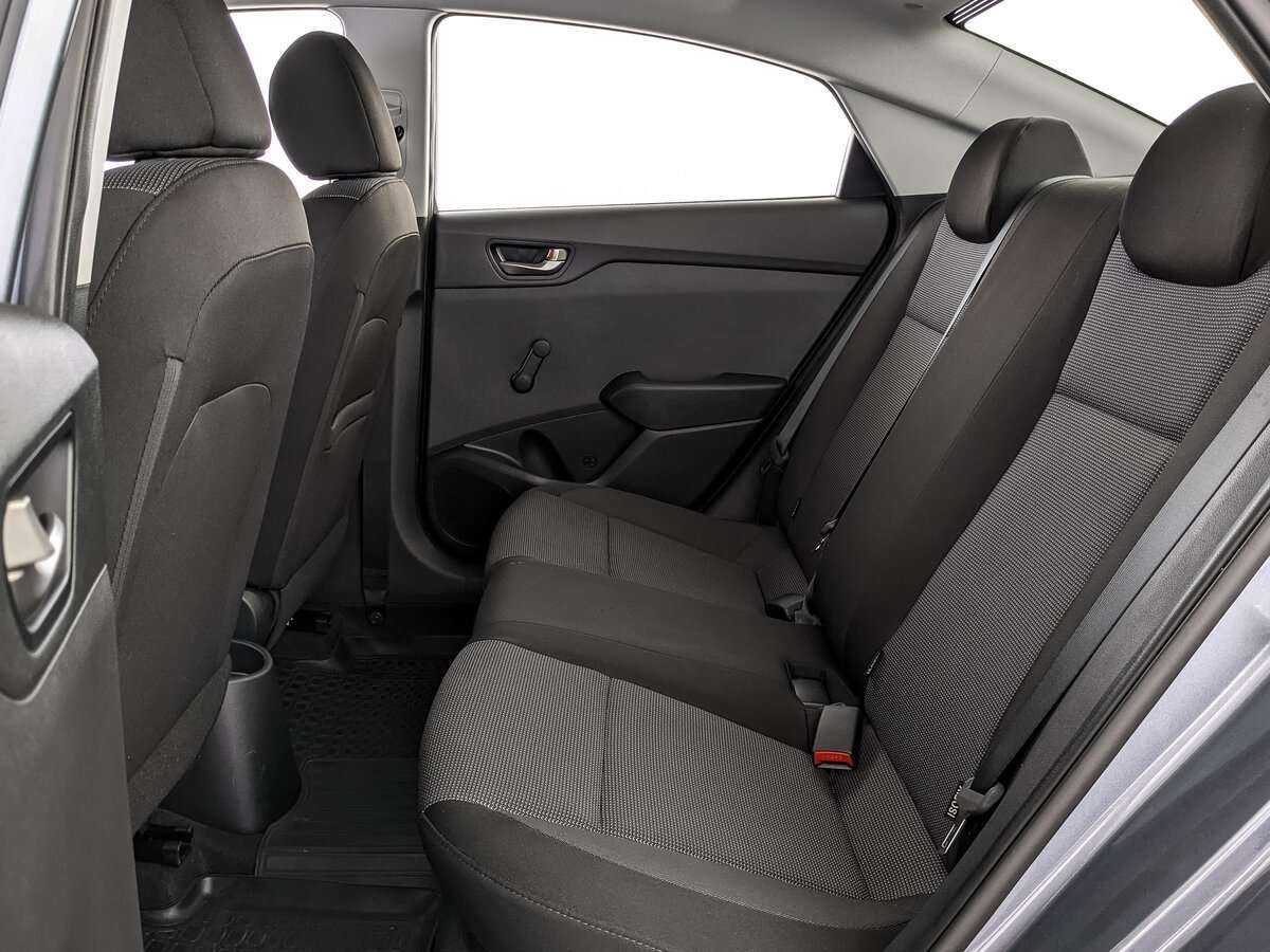 Купить Hyundai Solaris с пробегом. Фото: #12