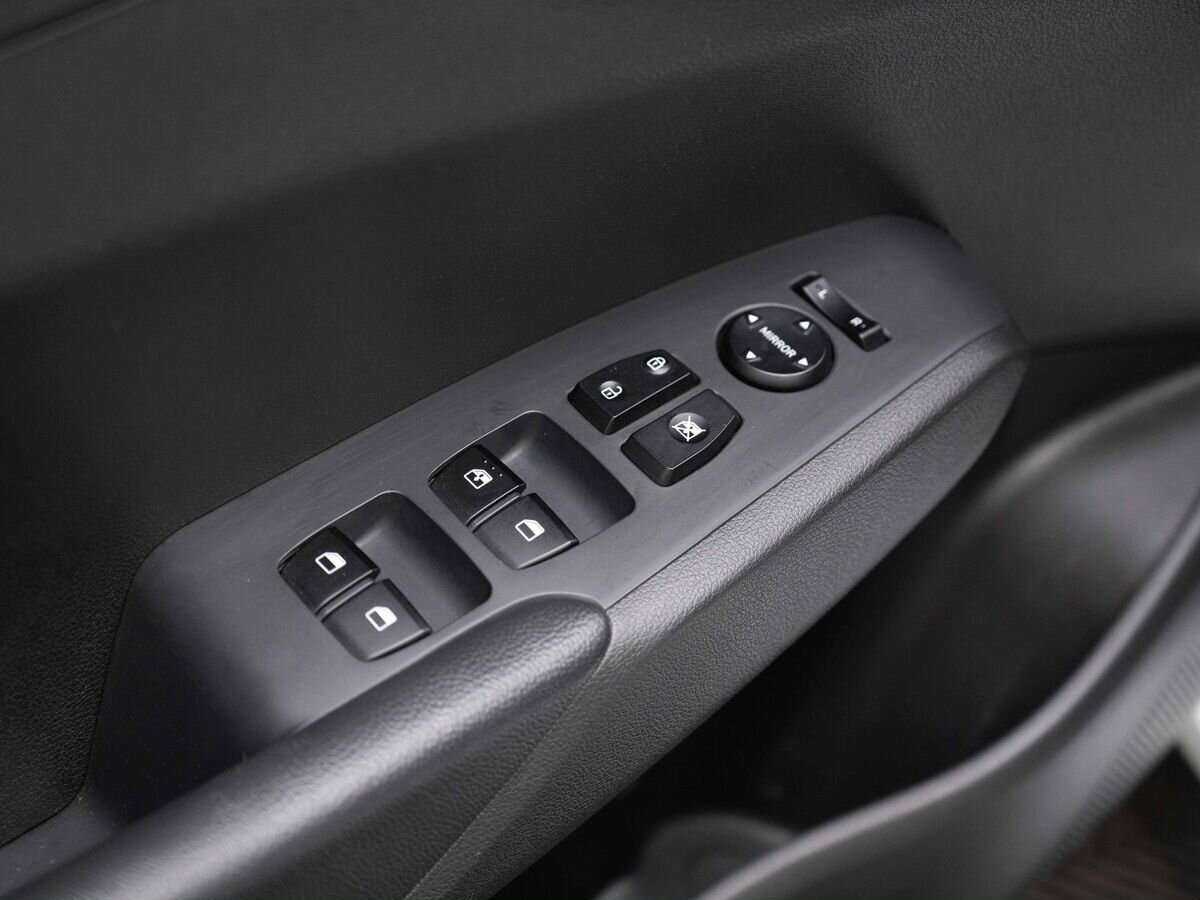 Купить Hyundai Solaris с пробегом. Фото: #17