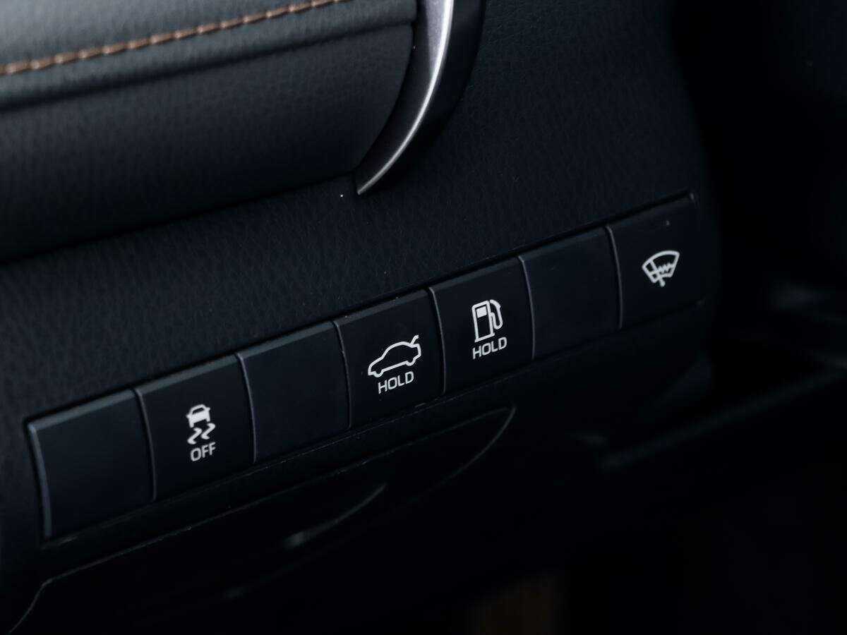 Купить Toyota Camry с пробегом. Фото: #10