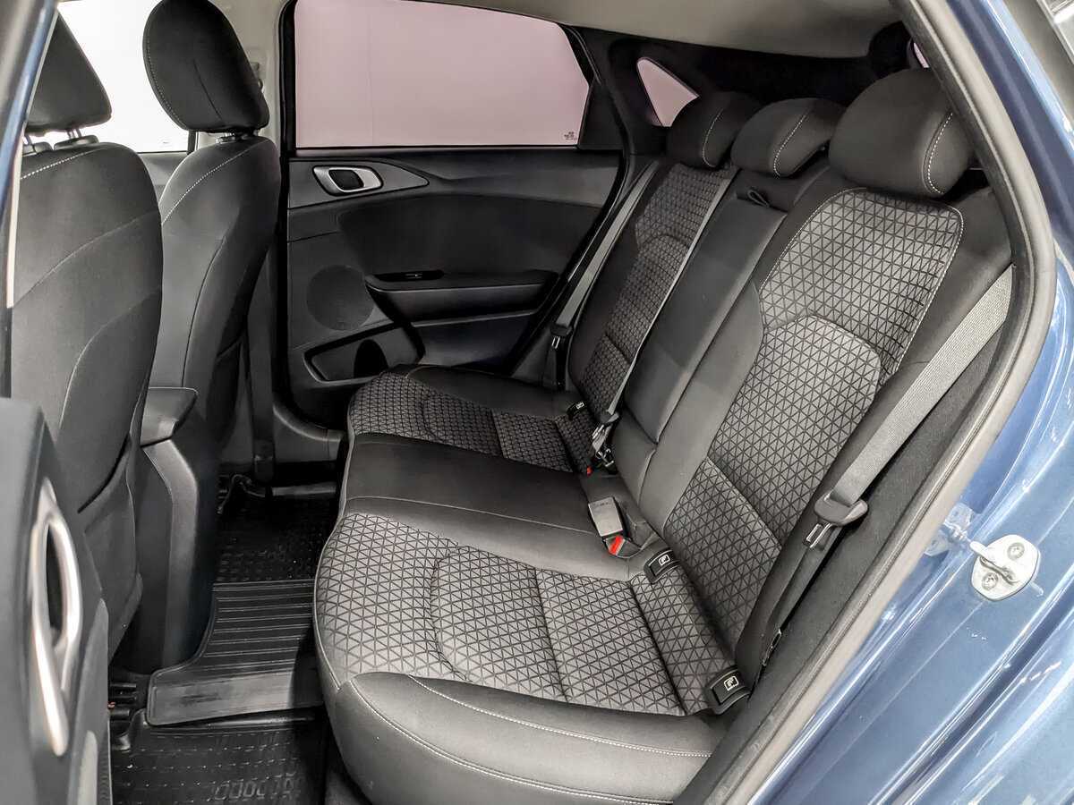 Купить Kia Ceed с пробегом. Фото: #11