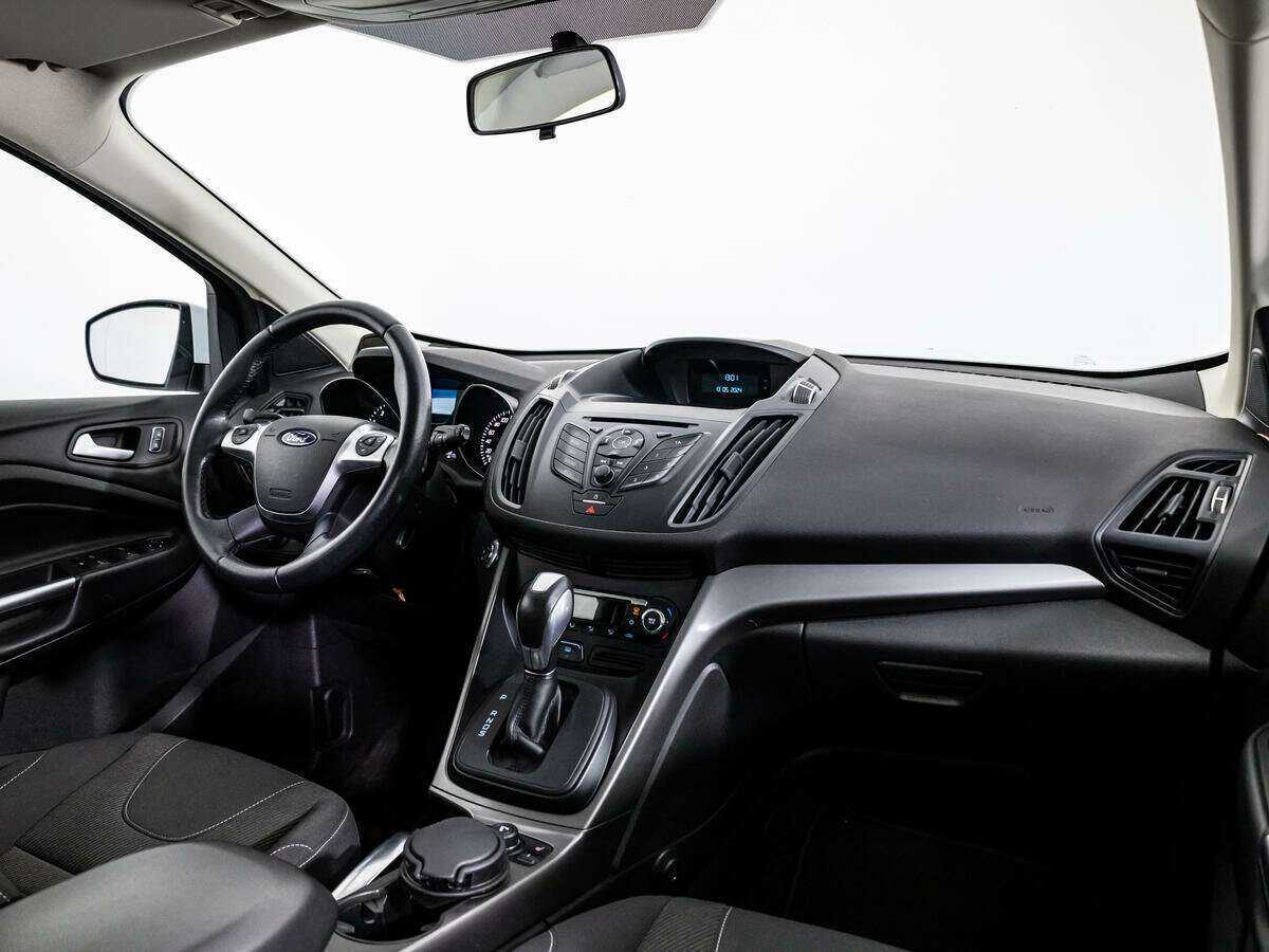 Купить Ford Kuga с пробегом. Фото: #6