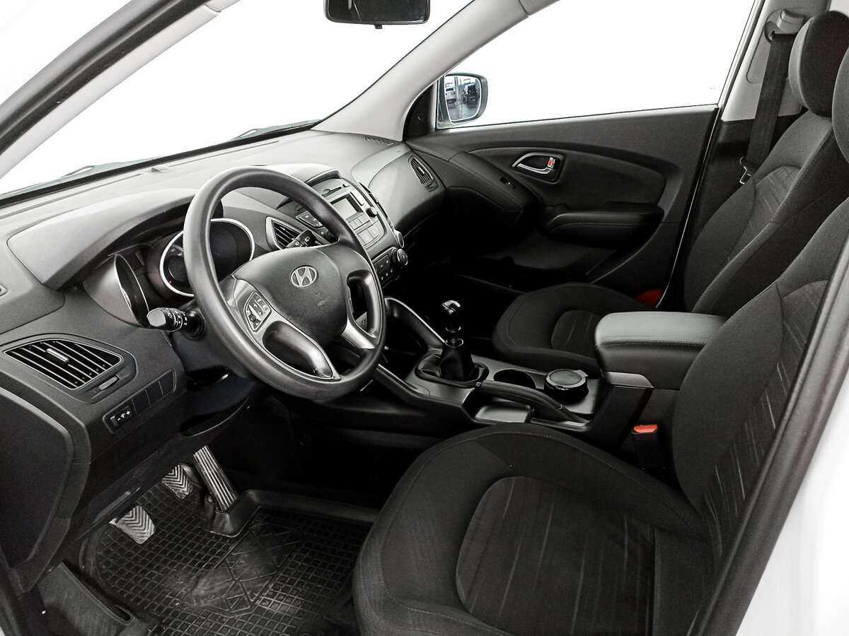 Купить Hyundai ix35 с пробегом. Фото: #13