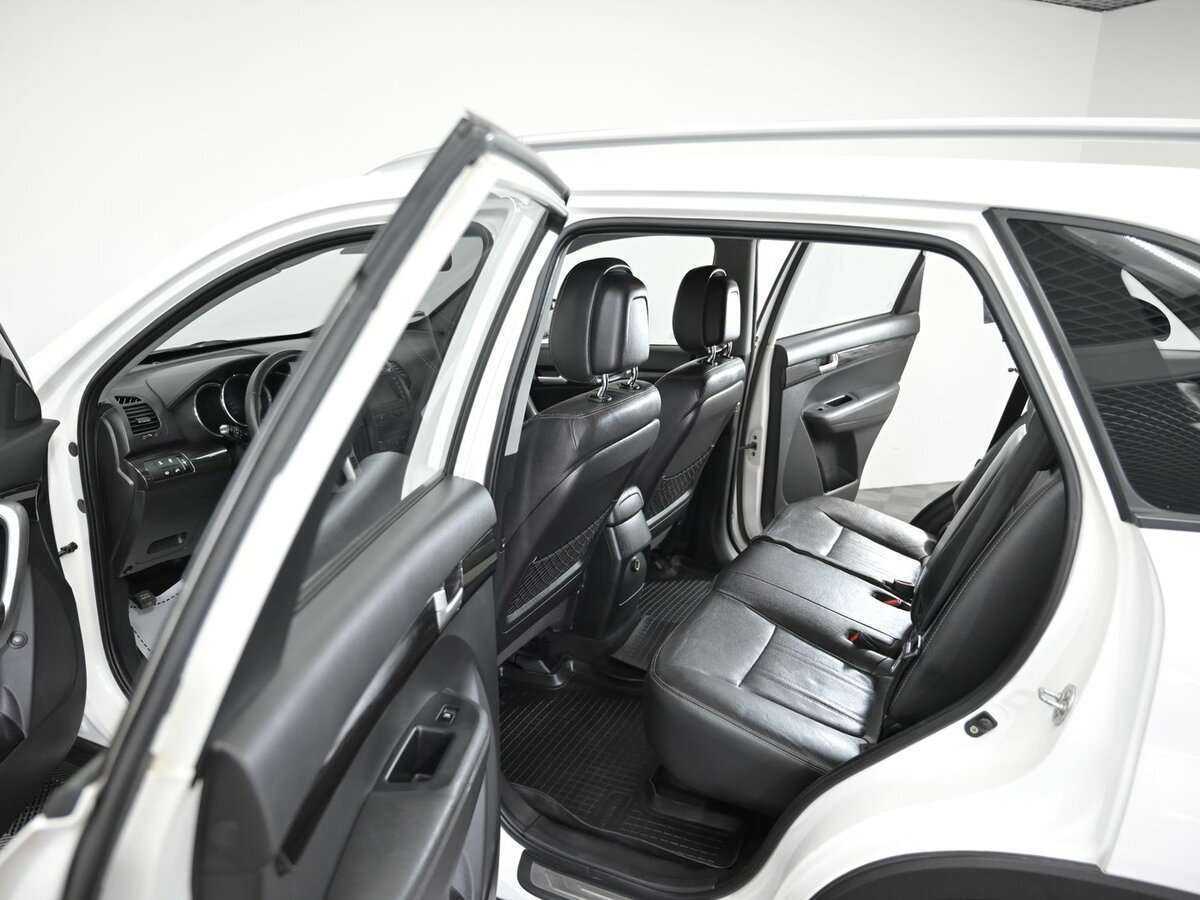 Купить Kia Sorento с пробегом. Фото: #5