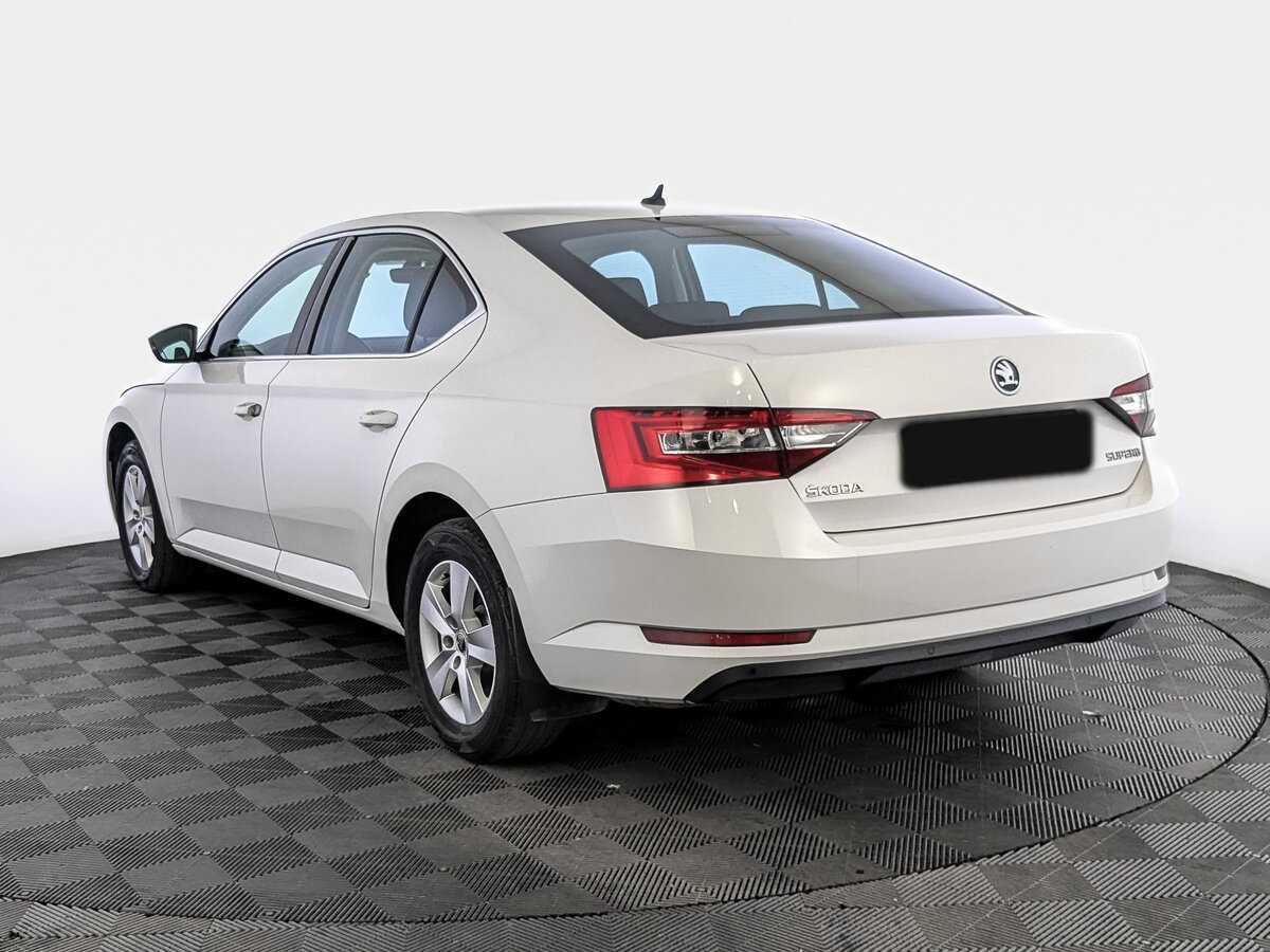 Купить Skoda Superb с пробегом. Фото: #6