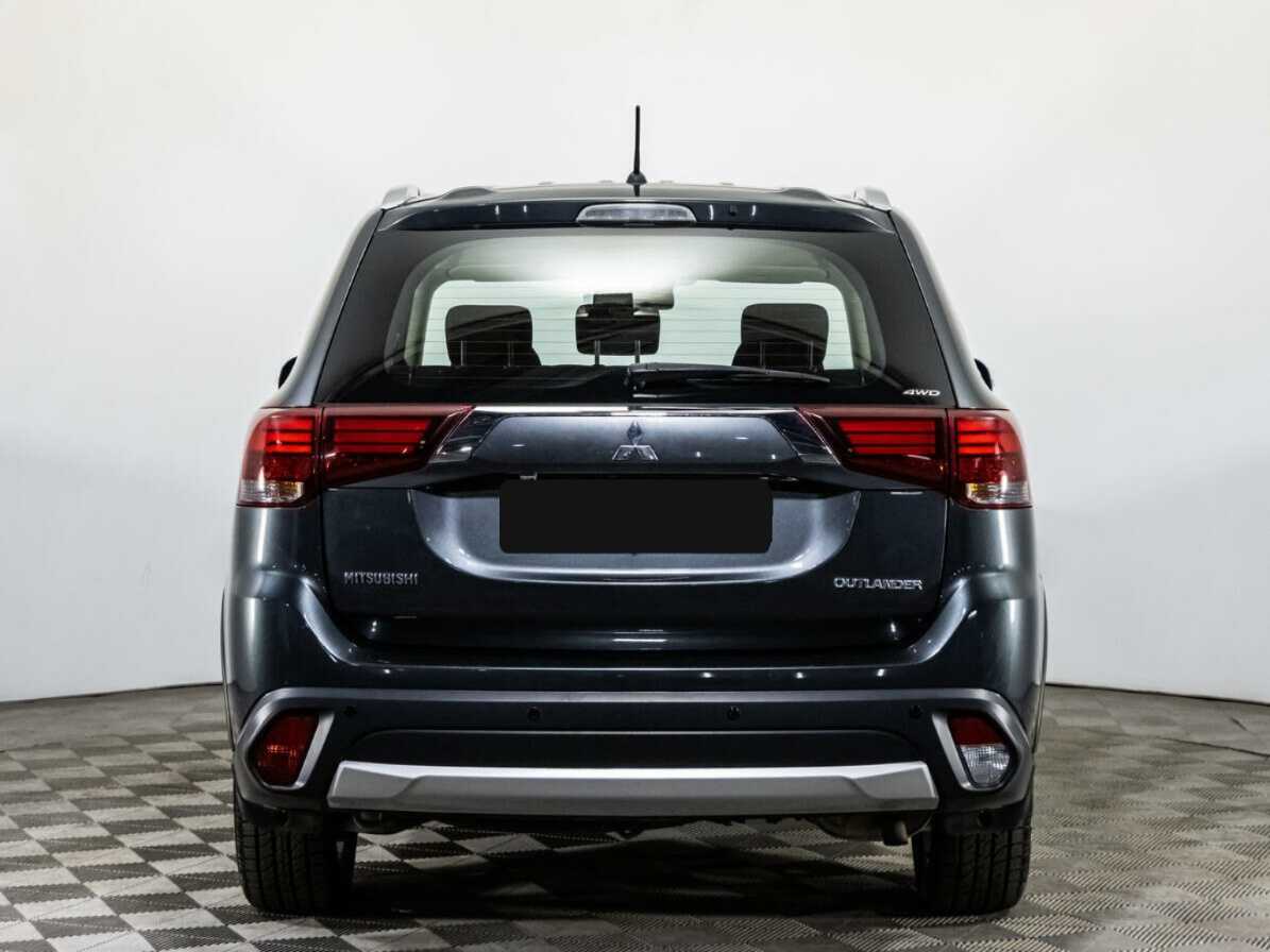 Купить Mitsubishi Outlander с пробегом. Фото: #4