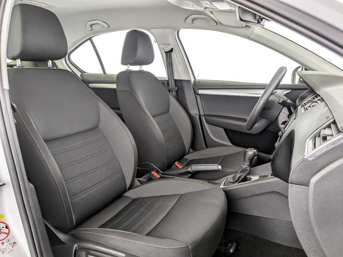 Купить Skoda Octavia с пробегом. Фото: #18