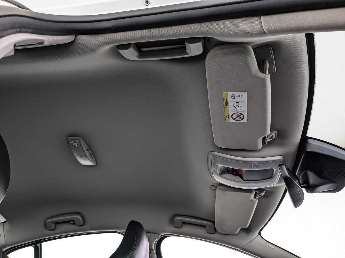 Купить Volvo S60 с пробегом. Фото: #18