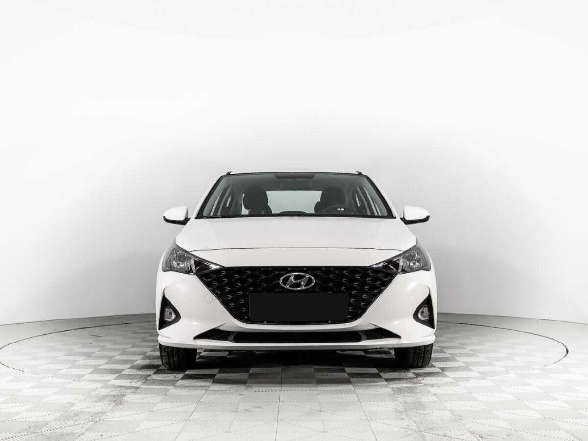 Купить Hyundai Solaris с пробегом. Фото: #1