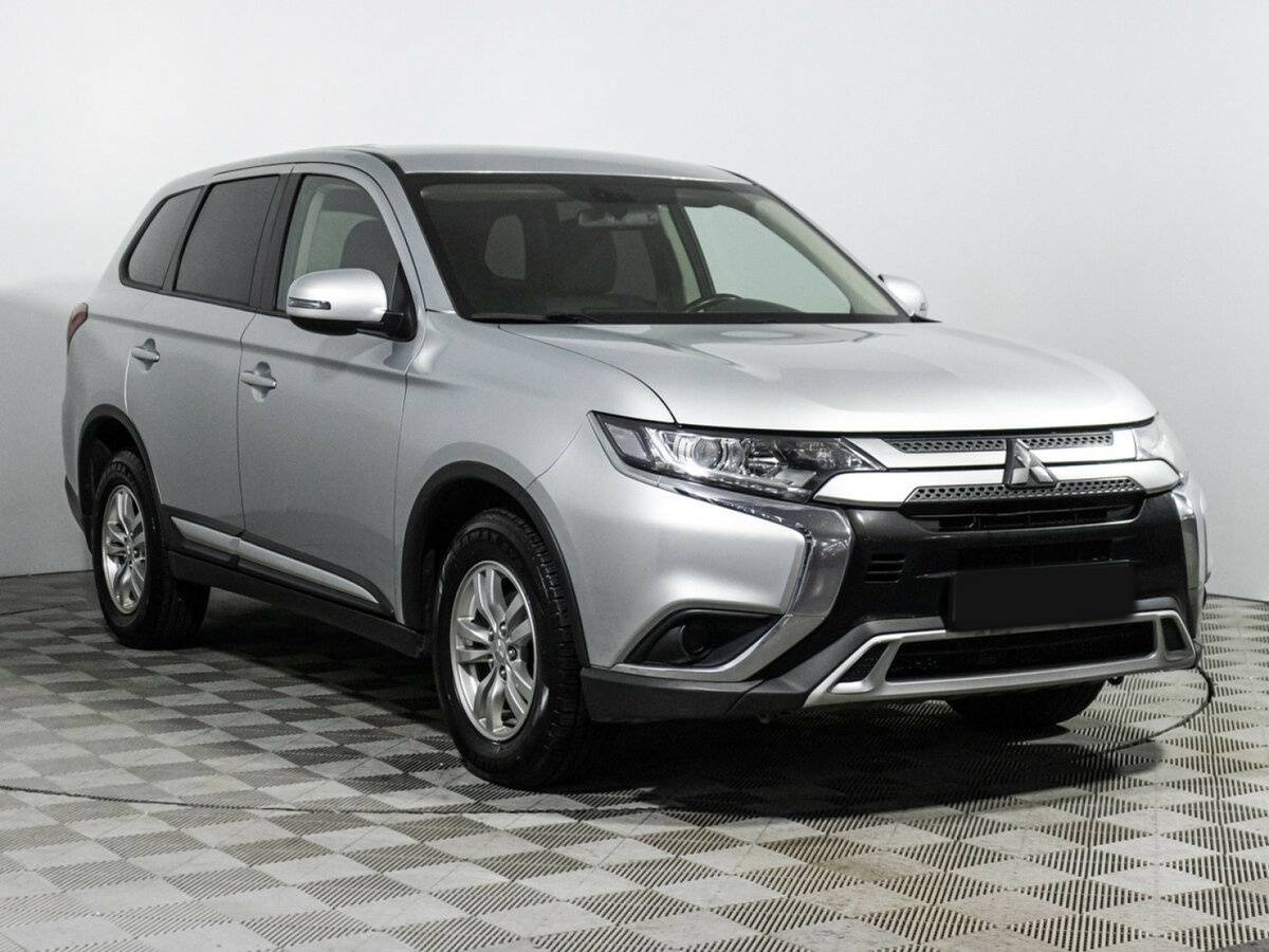Купить Mitsubishi Outlander с пробегом. Фото: #2