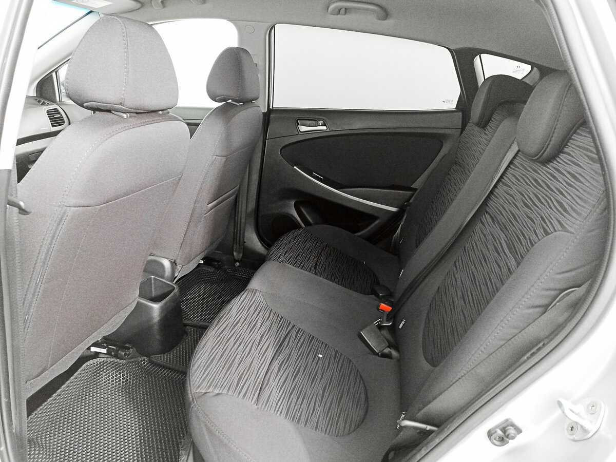 Купить Hyundai Solaris с пробегом. Фото: #7