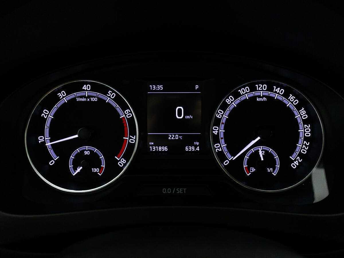 Купить Skoda Rapid с пробегом. Фото: #10